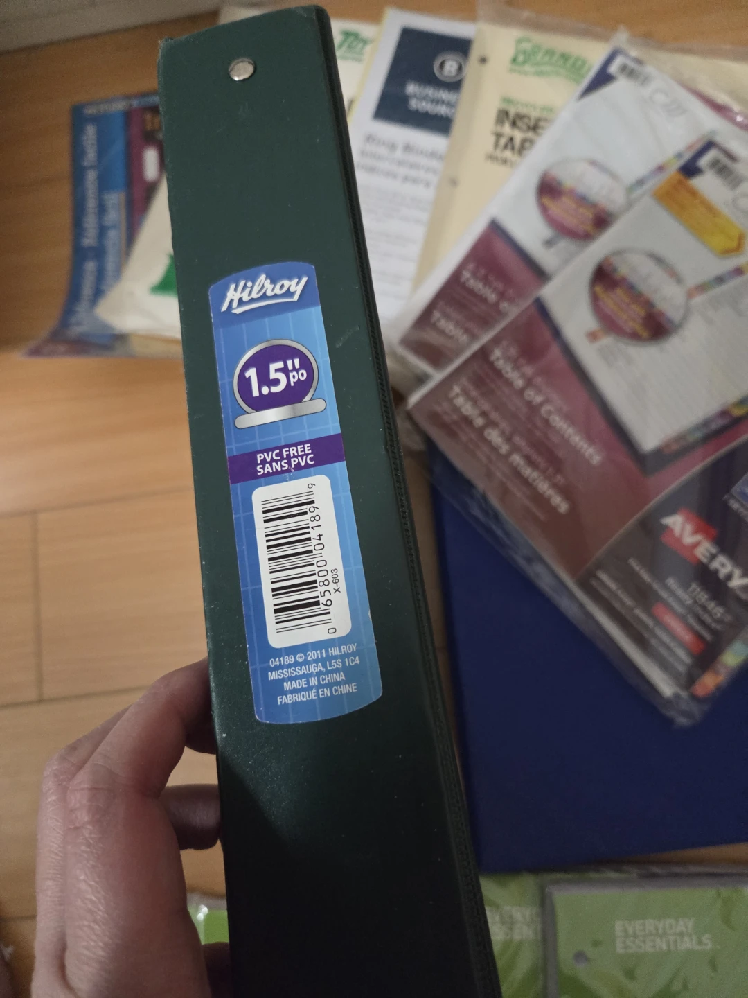 2 binders, 6 pack dividers, plastics and 4 packs lined paper - photo 3