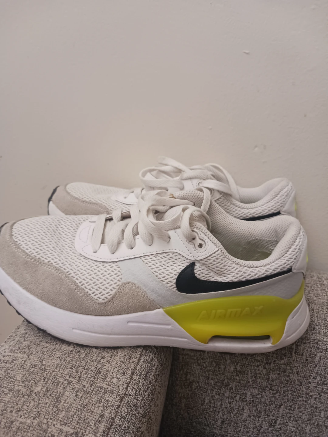 Nike Air Max Sneakers White/Neon