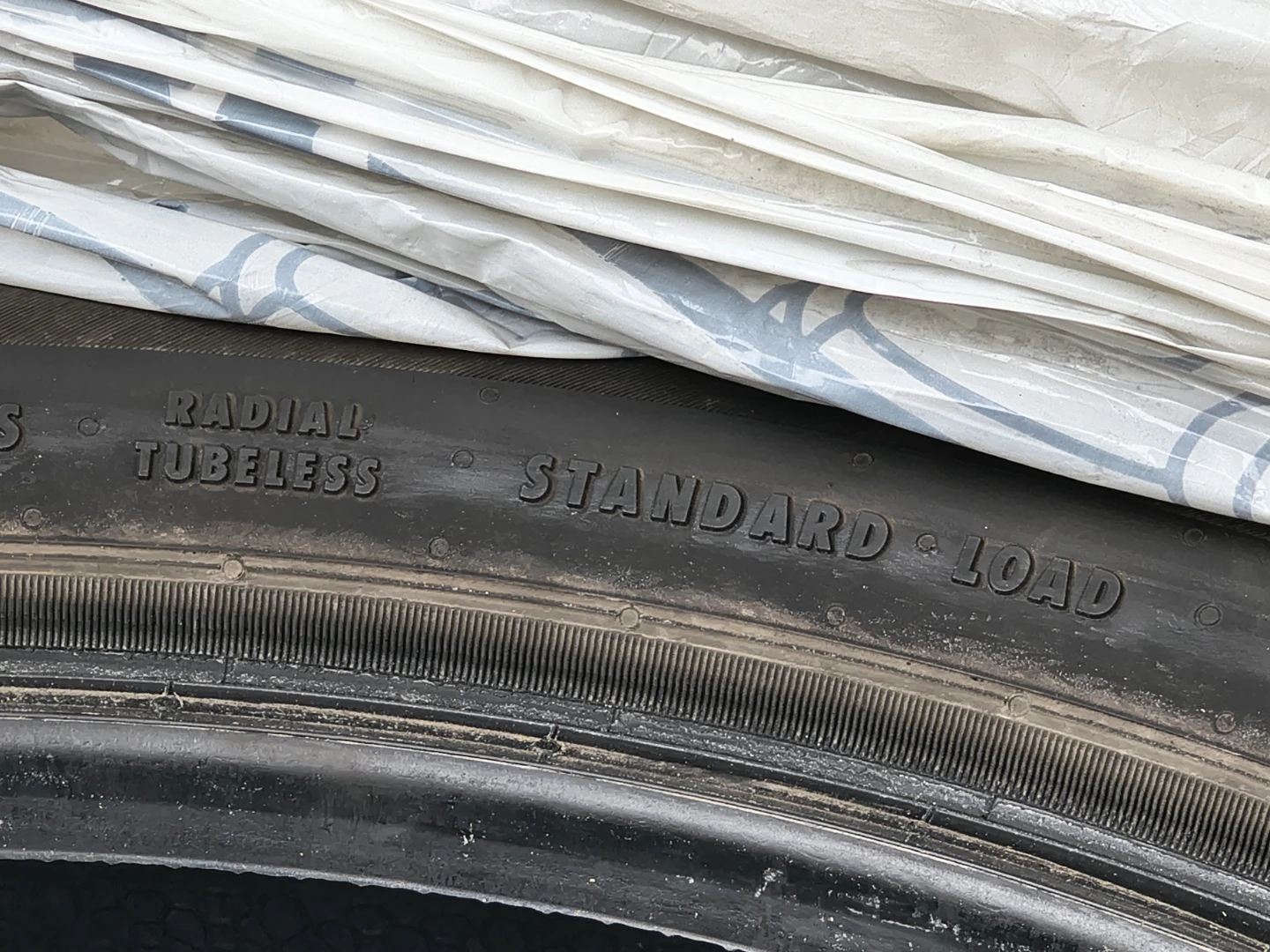 4 x 235/50 R19 Standard Load Radial Tubeless Tires - photo 3