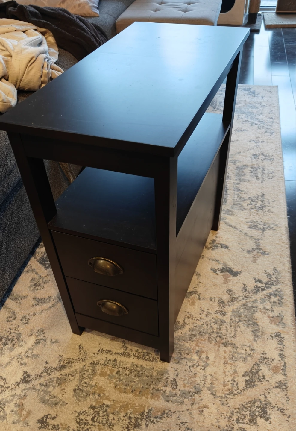 Side / End Table with 2 Drawers