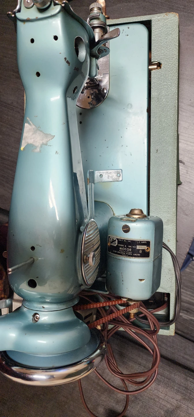 Domestic Sewing Machine - photo 4