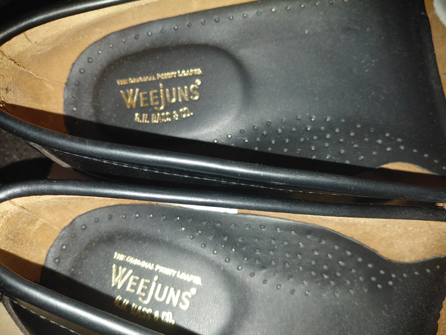 G.H. Bass & Co. Weejuns Penny Loafers Black & White Leather - photo 2