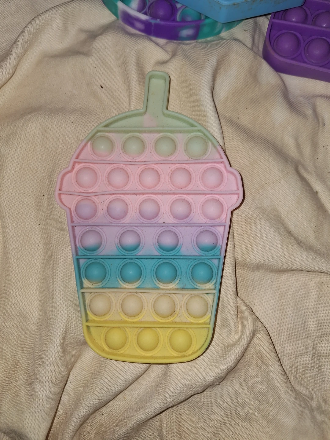 5 Pop It Fidget Toys and 1 Waffle Squishy - photo 2