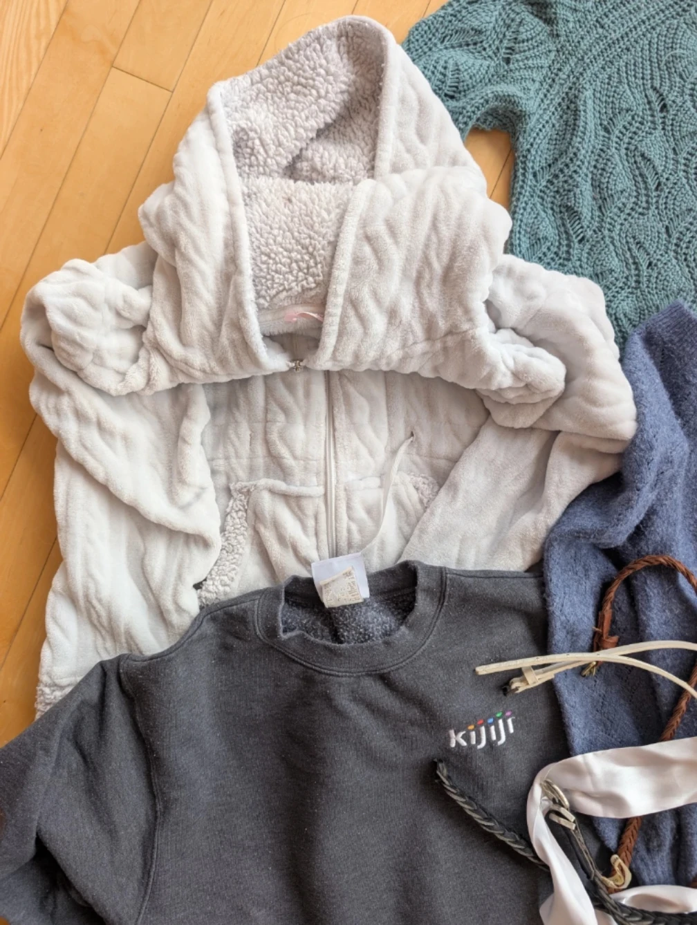 Sweatshirt, Sweater dresses, White Robe - XS-M - photo 2