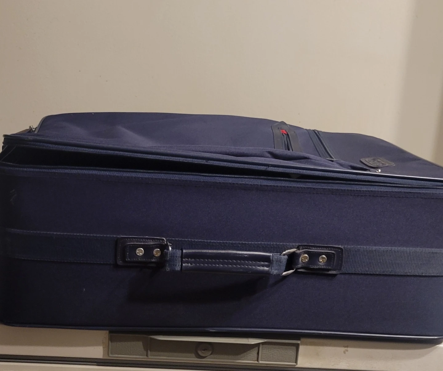 Hartmann Luggage - Navy Blue Suitcase - photo 2