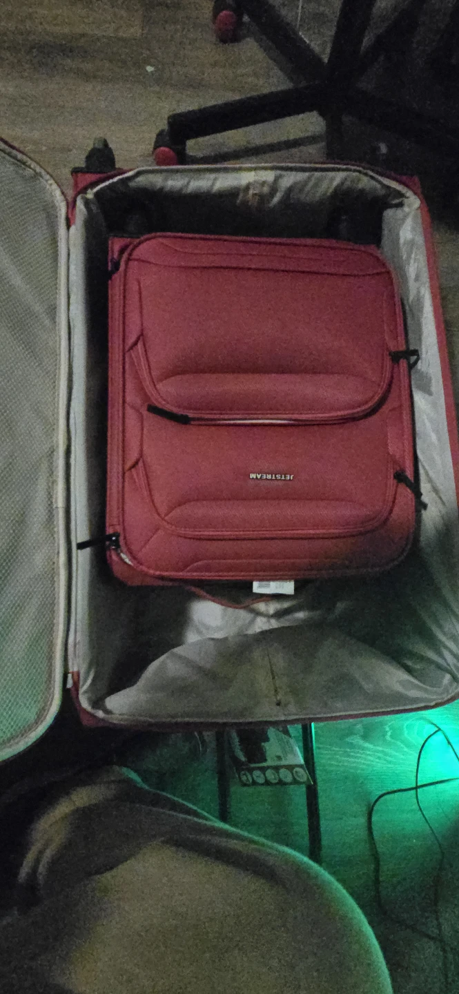 Jetstream 2 Piece Lightweight Spinner Luggage Set - Red - photo 2