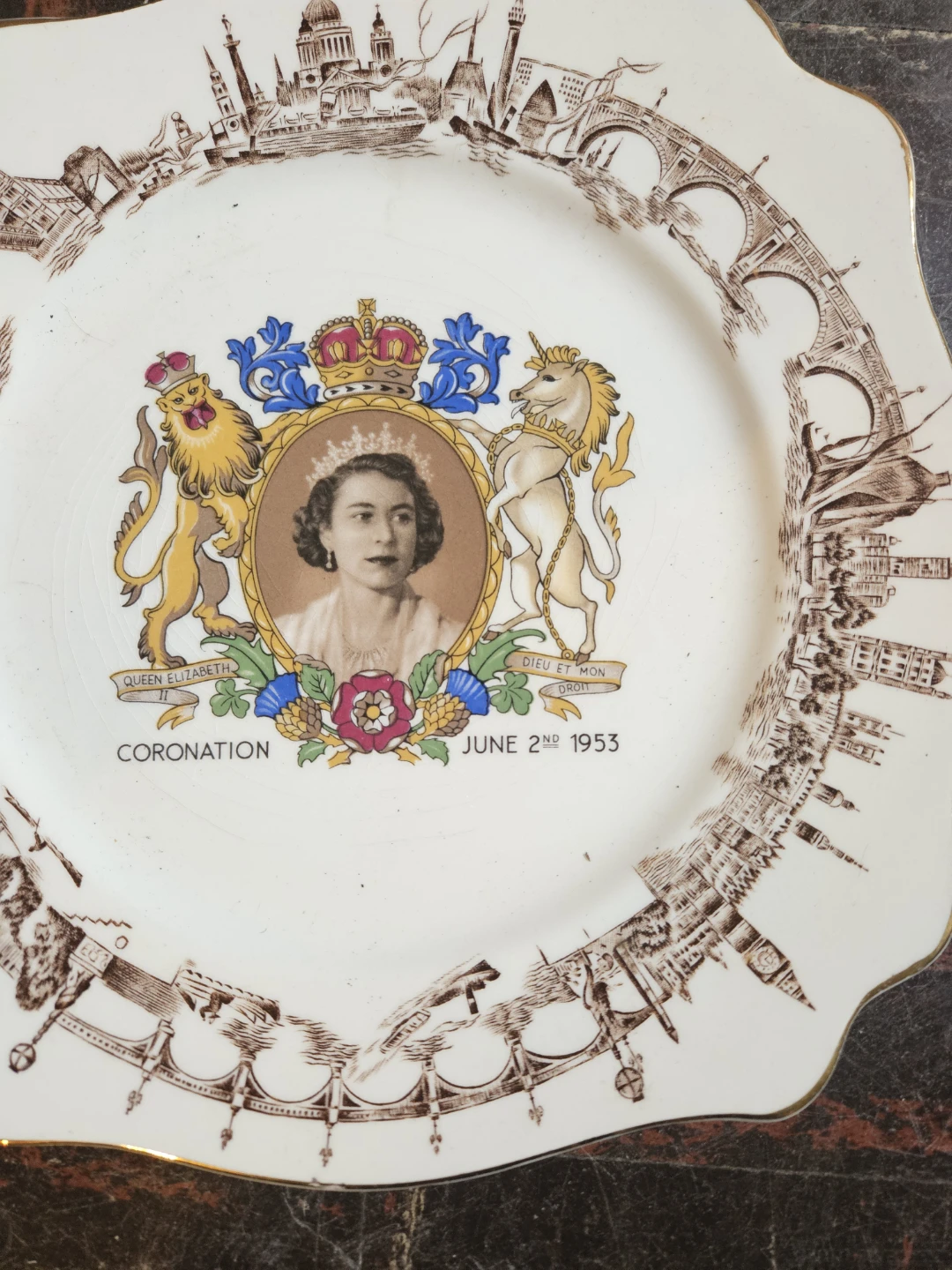 Queen Elizabeth II Coronation Commemorative Plate June 2nd 1953 - photo 2