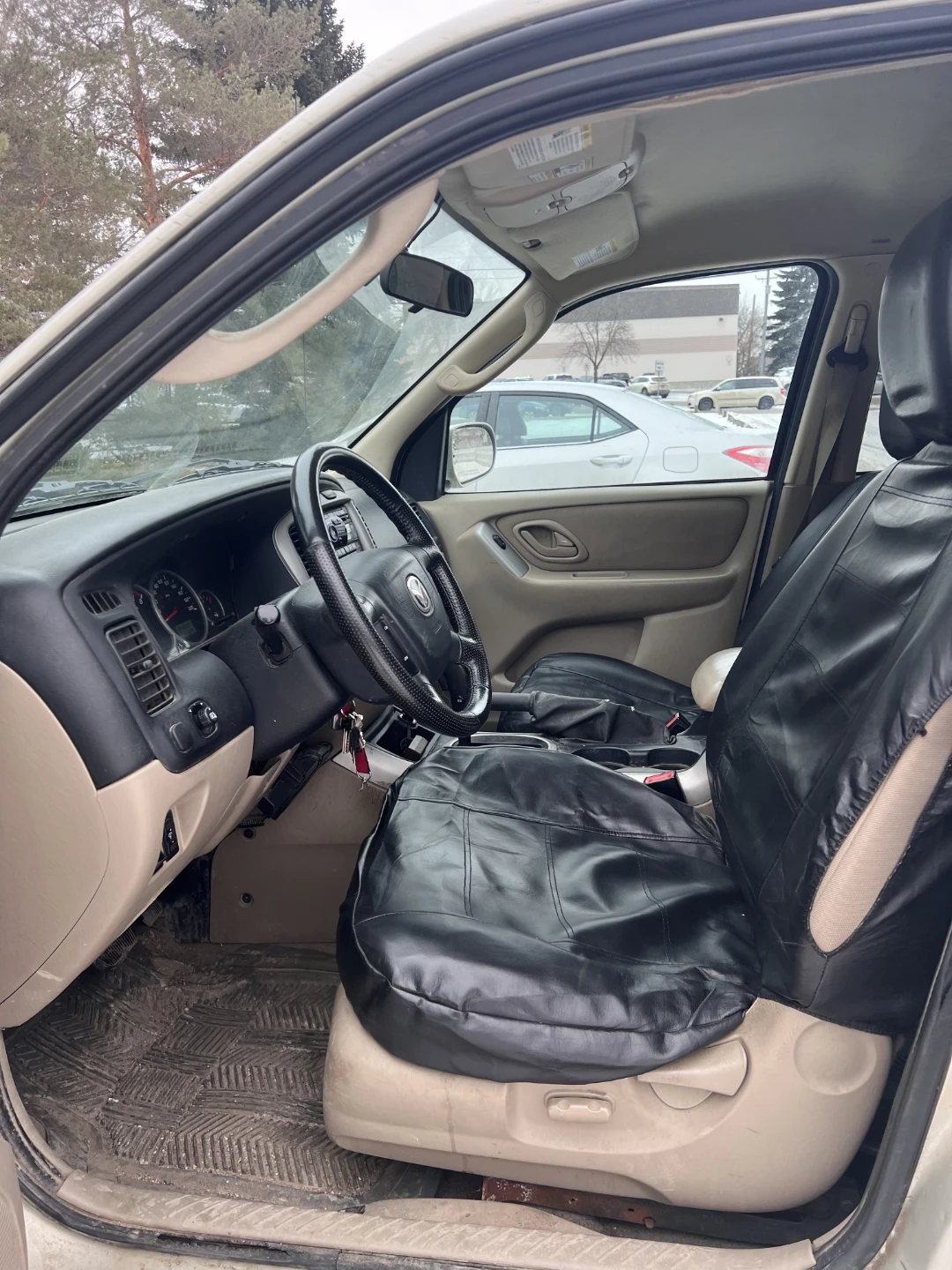 Mazda Tribute SUV - photo 5