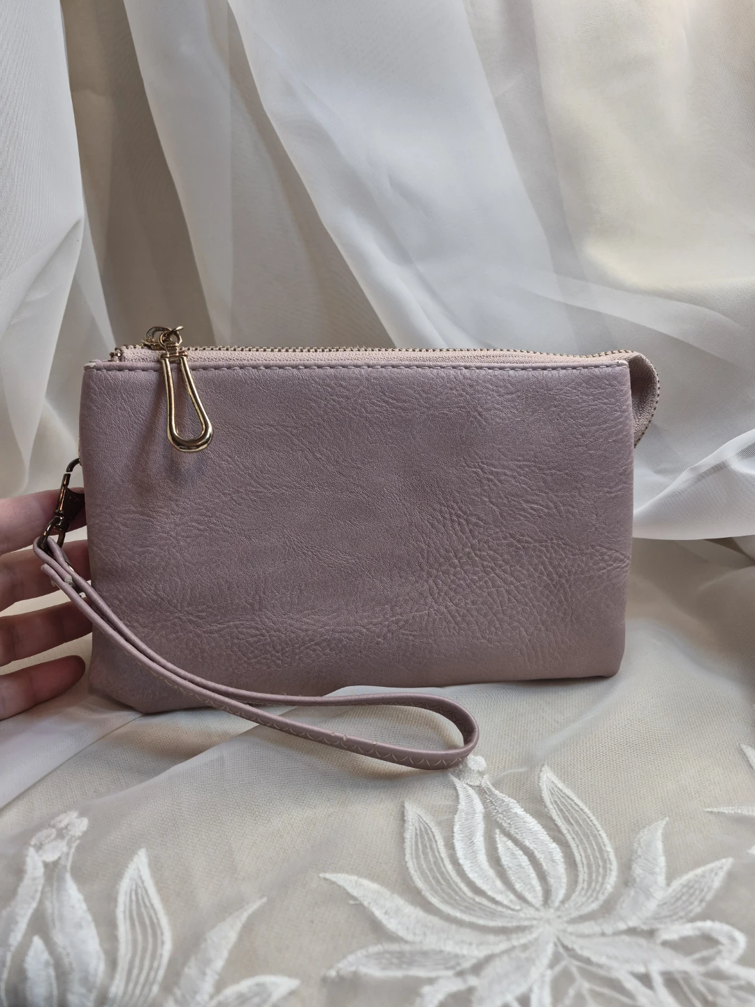 Perfect Rose Pink 8" x 5 1/2" x 2 1/2" Zippered Wallet..
