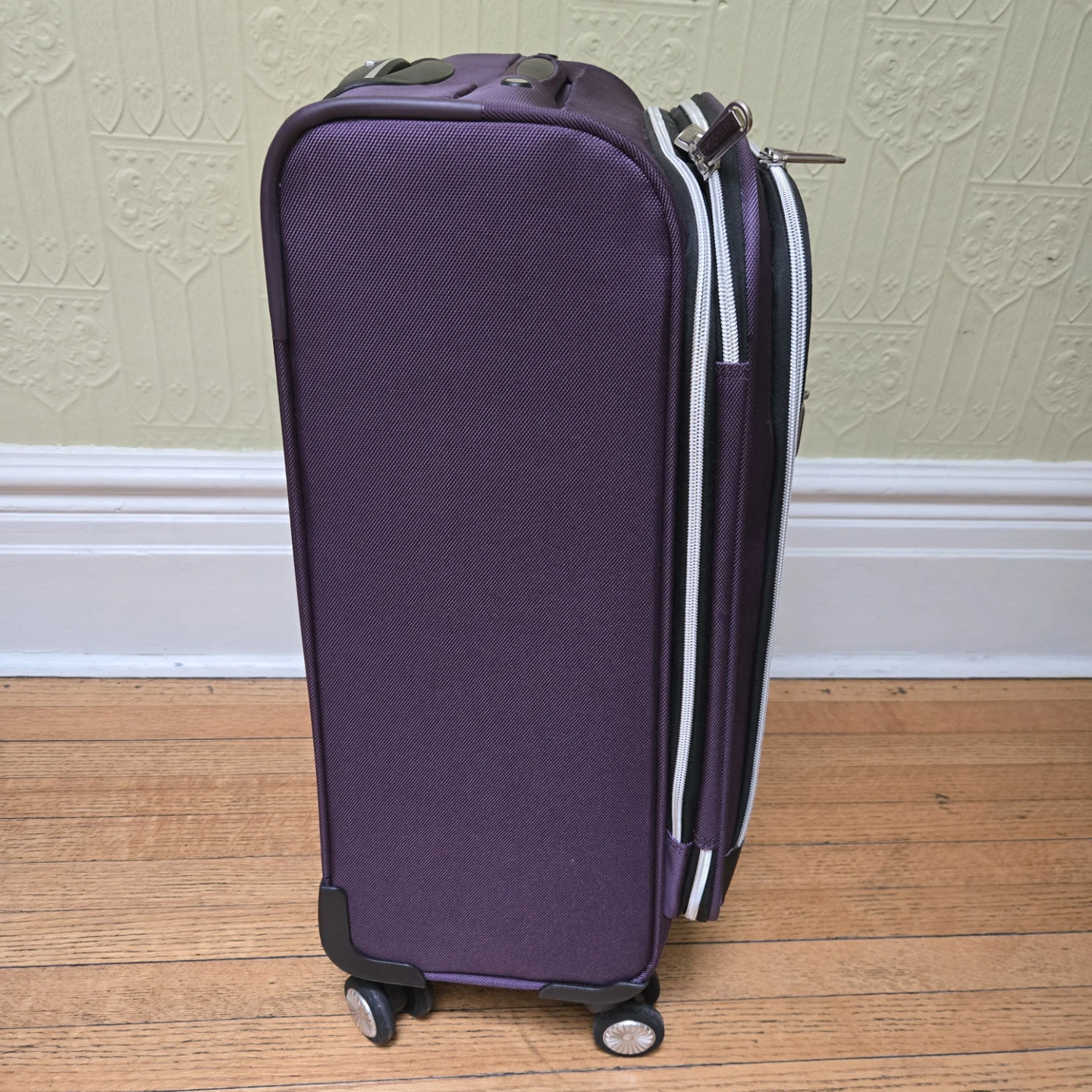 Samsonite Purple Spinner Luggage - photo 4