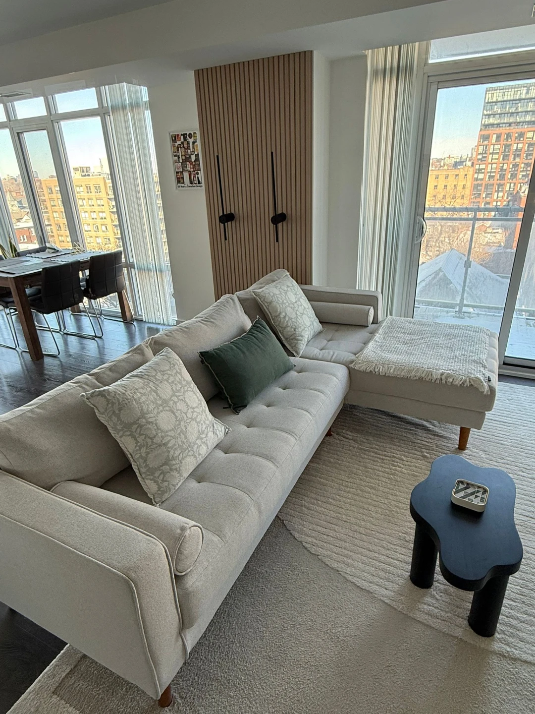 Sectional Sofa with Chaise