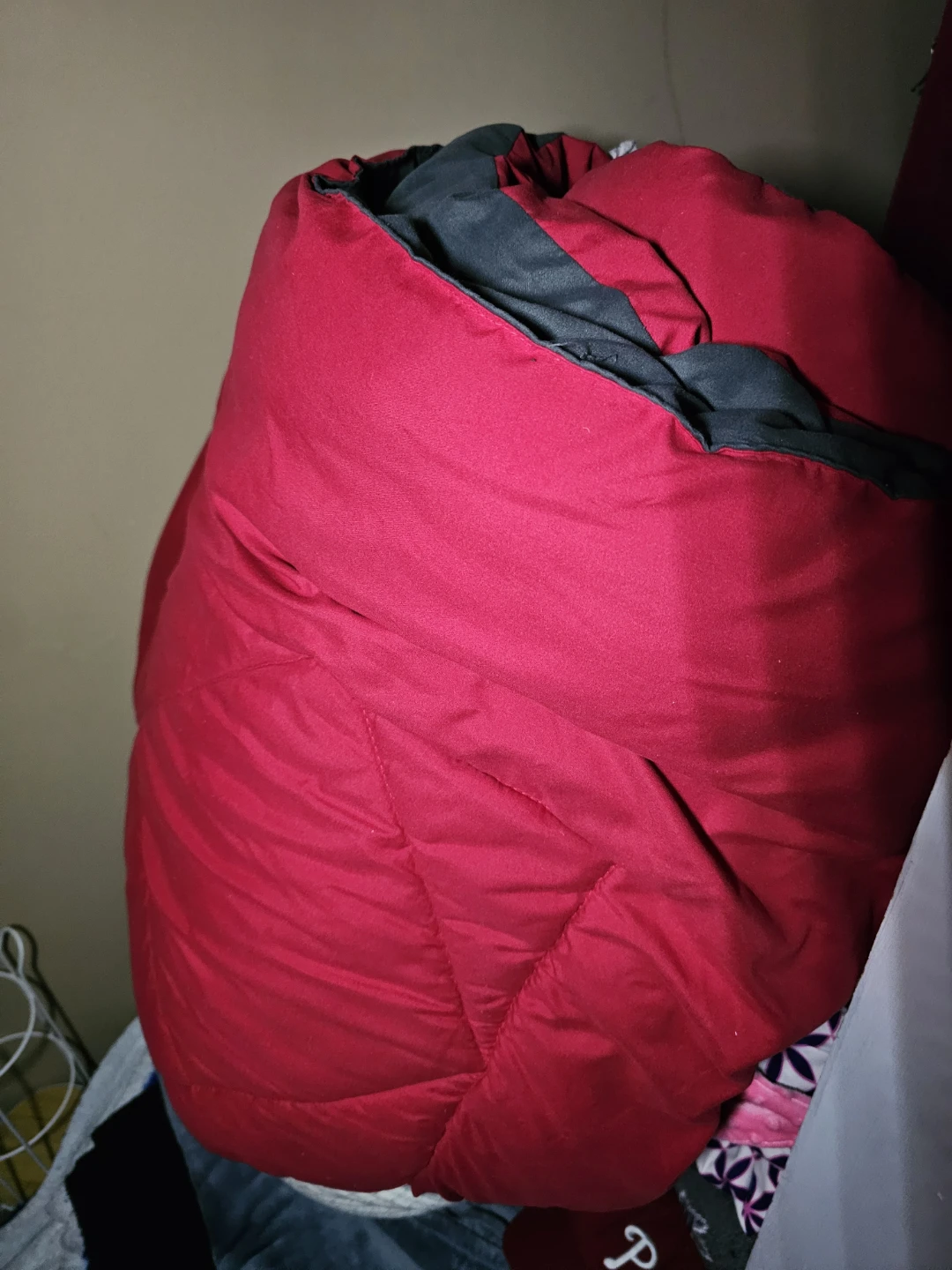 Red/Grey reversible comforter FULL size - photo 2
