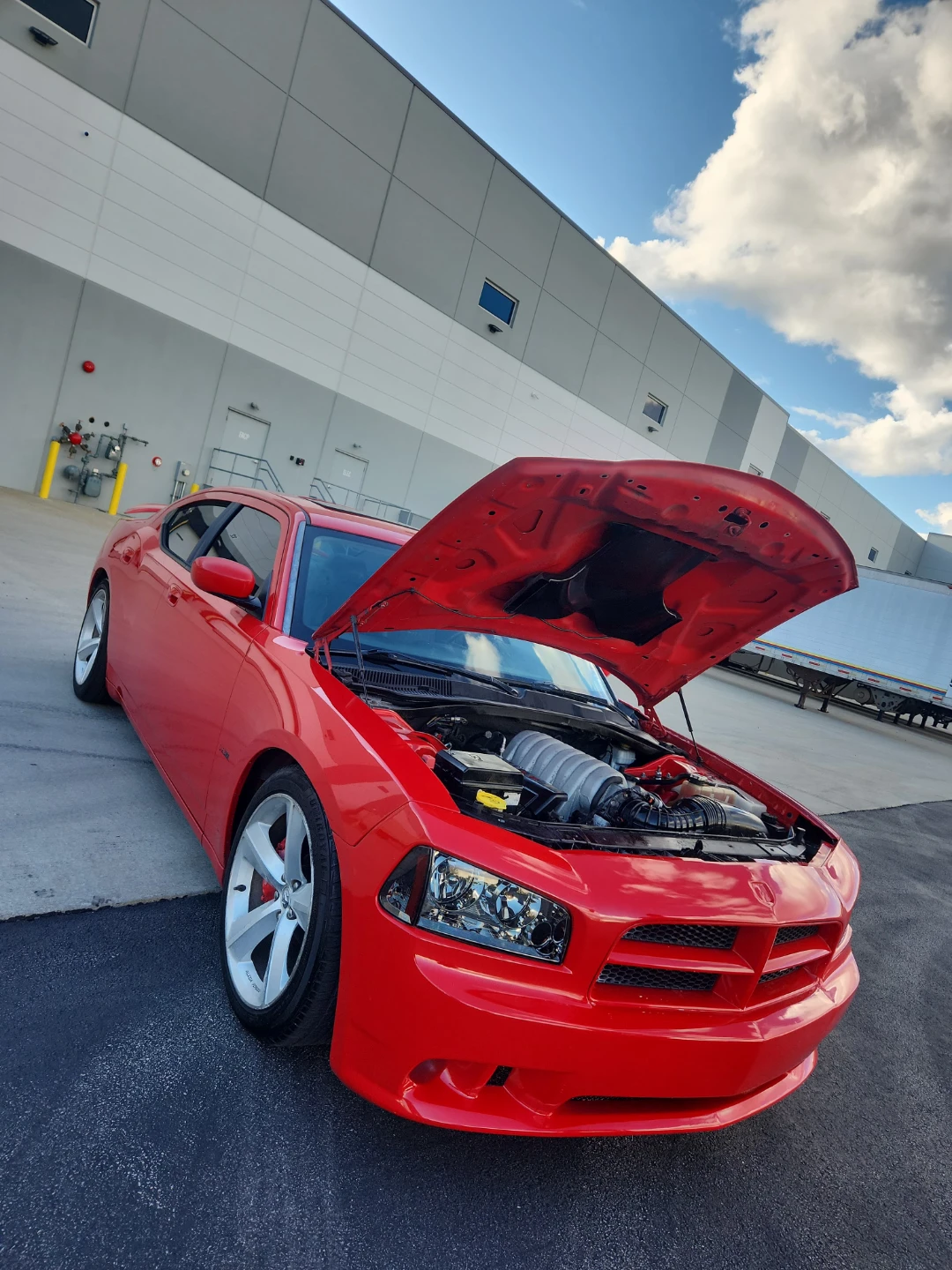 2008 dodge  charguer  srt - photo 2