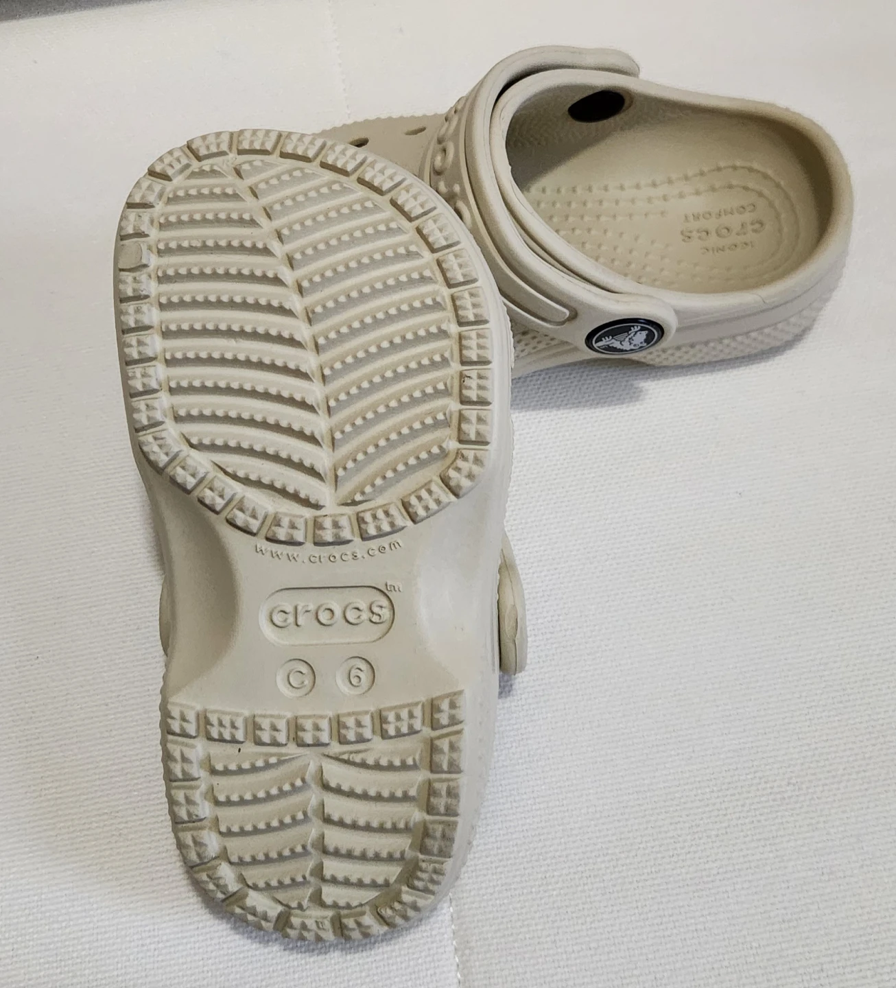 Kids Crocs Size 6 - photo 2