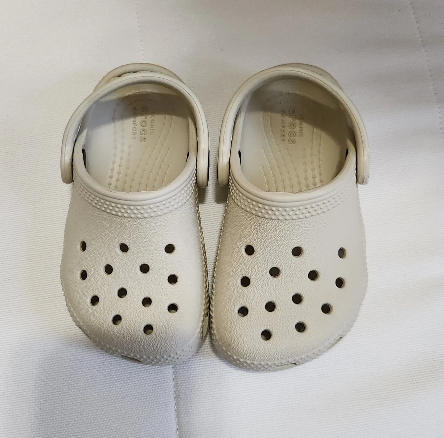 Kids Crocs Size 6 - photo 3
