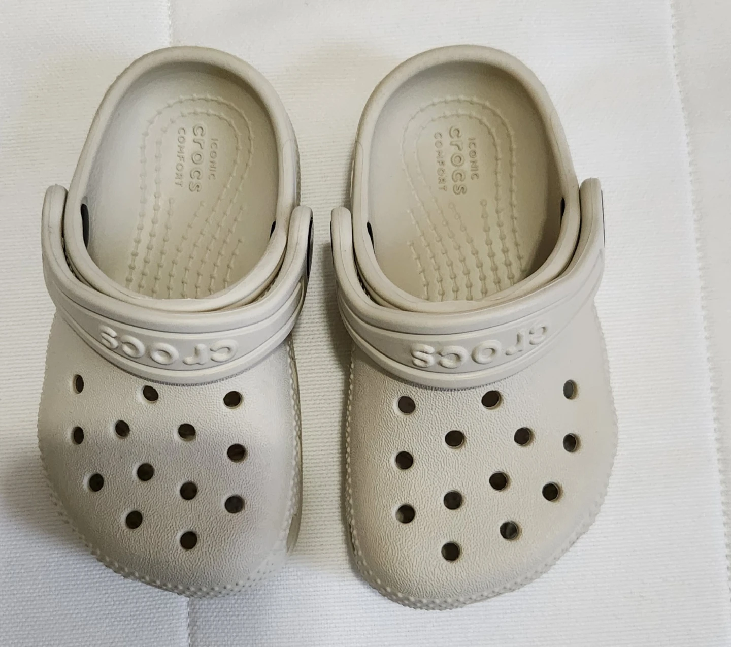 Kids Crocs Size 6 - photo 4