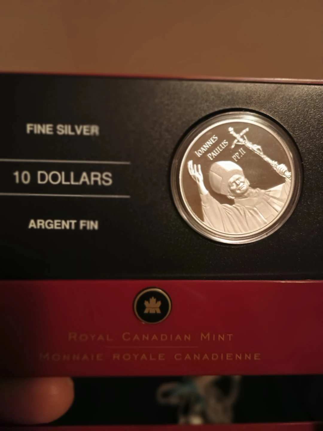 Royal Canadian Mint 2005 Pope John Paul II Fine Silver Coin - photo 2