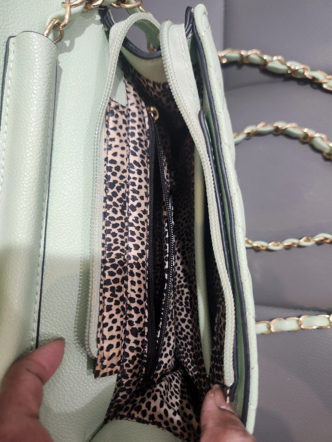 Light Green Quilted Crossbody Handbag - photo 5