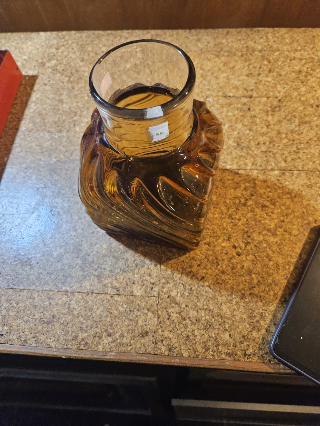 Amber Swirl Glass Vase - photo 3
