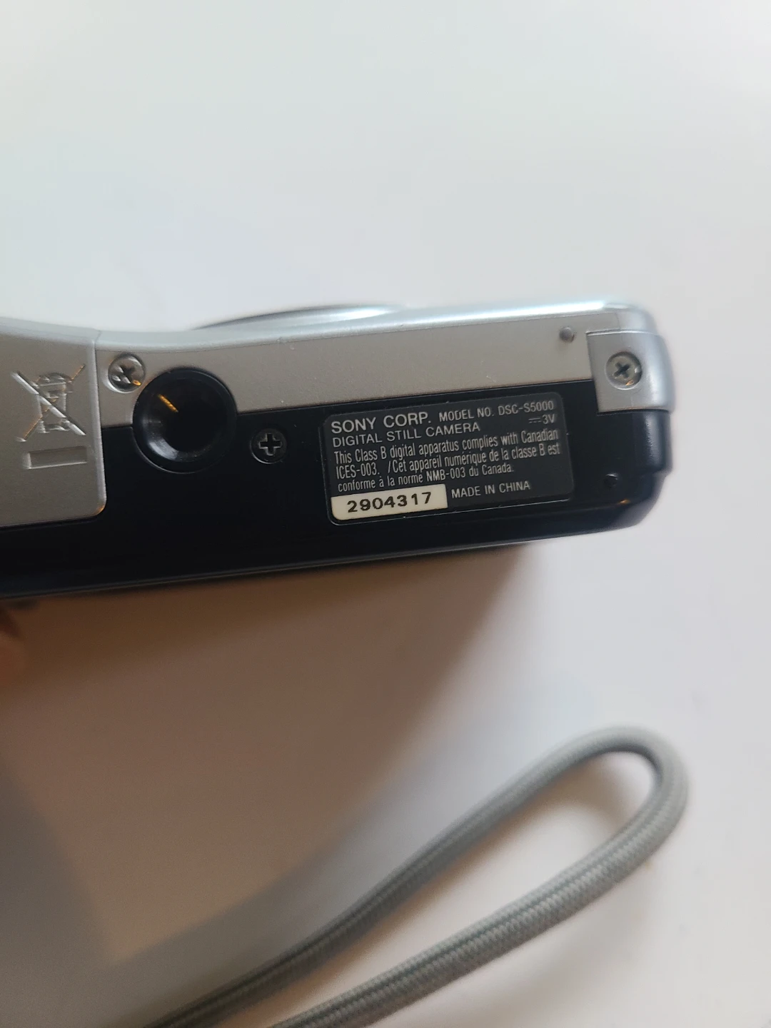 Sony DSC-S5000 Digital Camera - photo 2