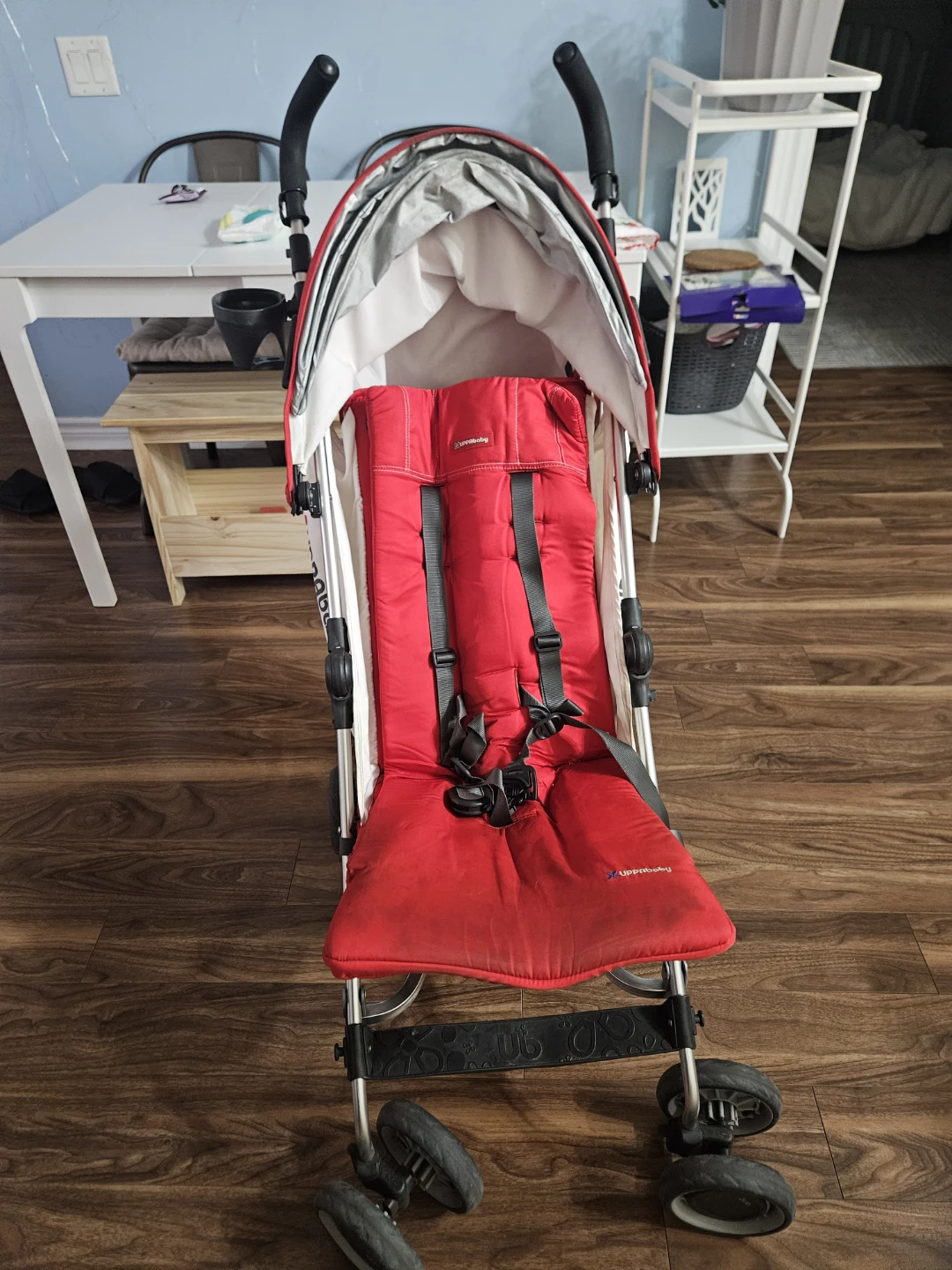 UPPAbaby LUXE Red Lightweight Stroller