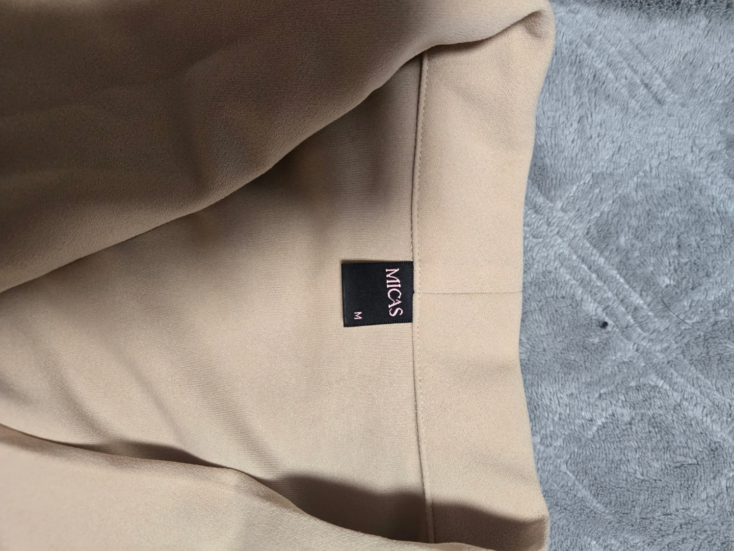 Assorted women's clothing - photo 4
