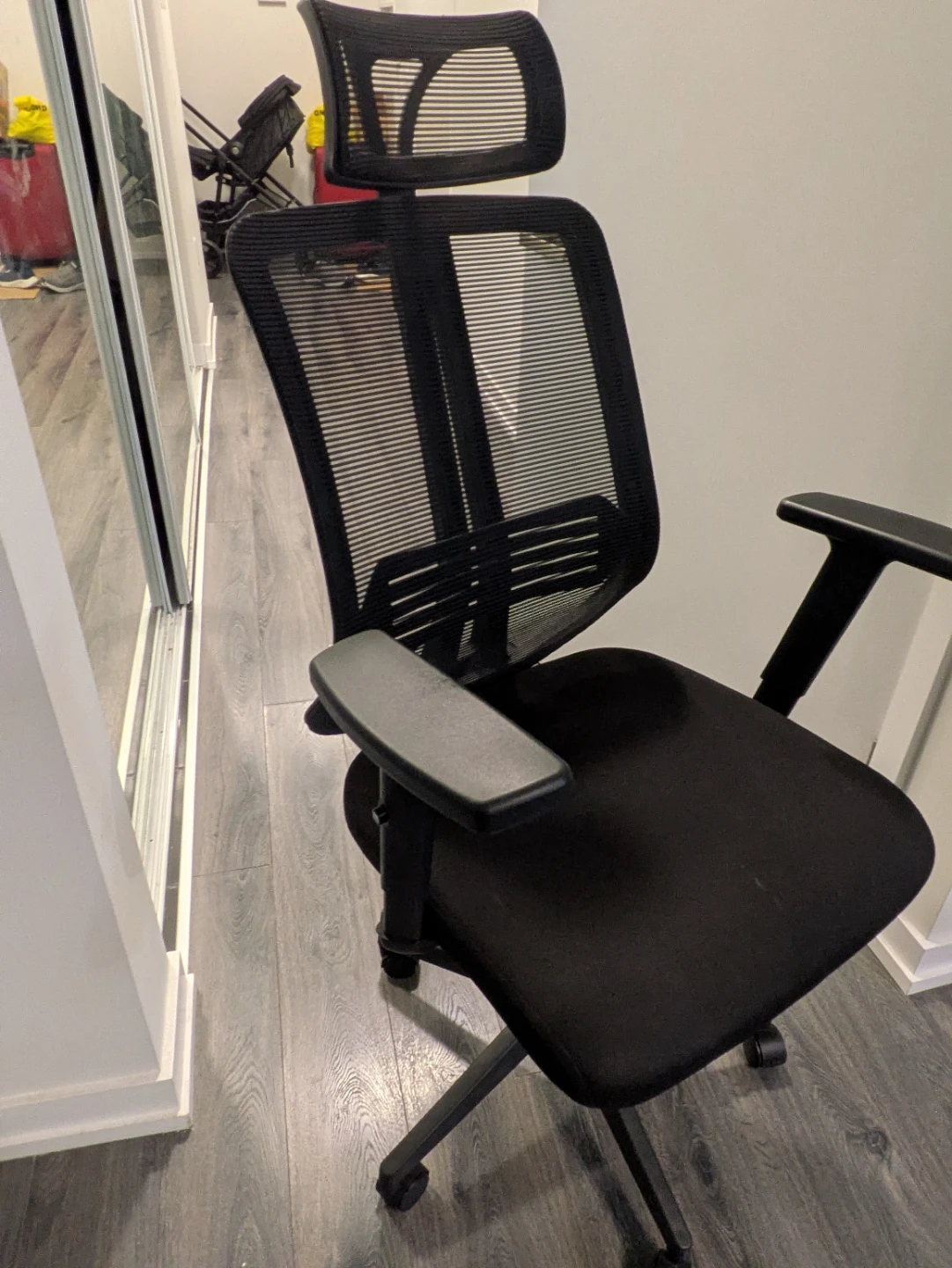 Black Mesh Ergonomic Office Chair with Headrest - photo 3
