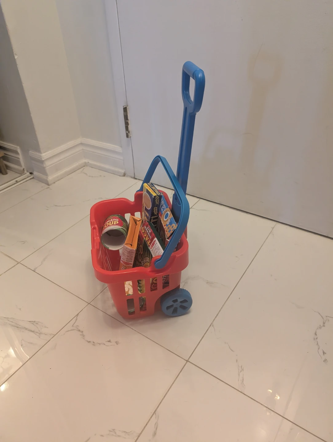 Toy Shopping Cart with Play Food - photo 4