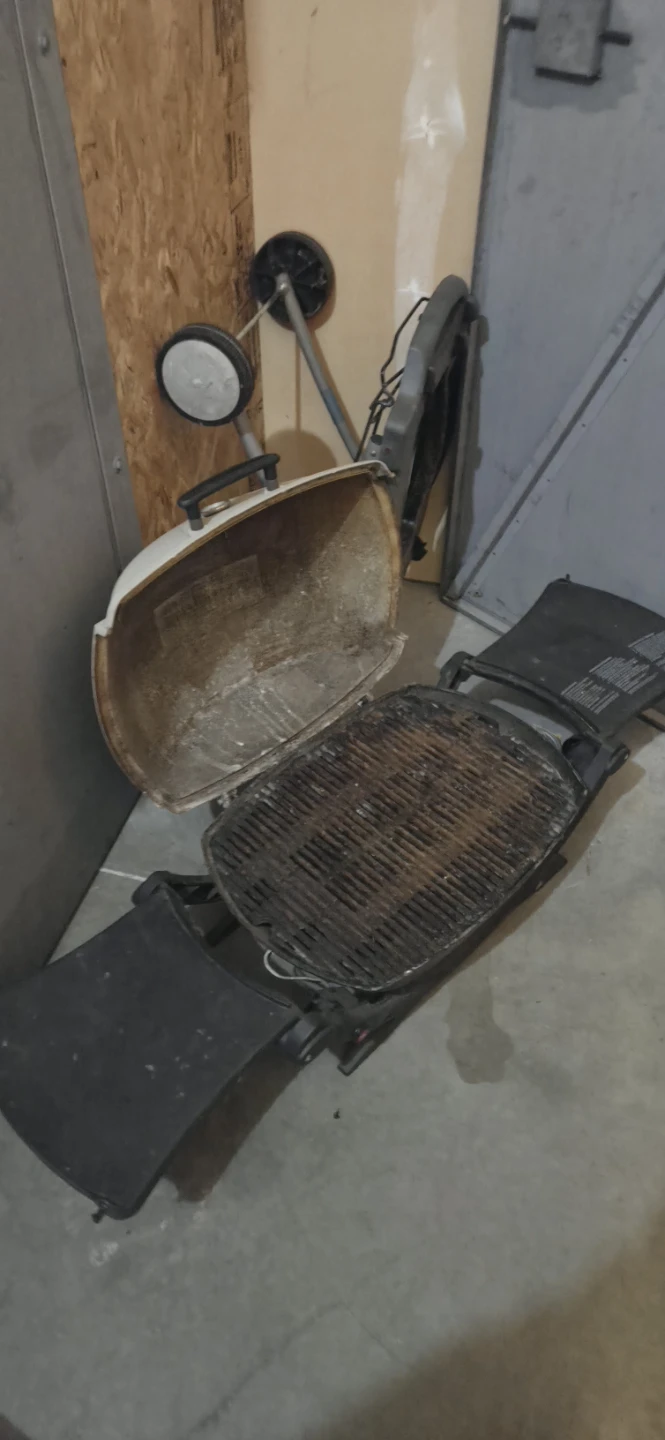 Weber Portable Propane Grill - photo 4