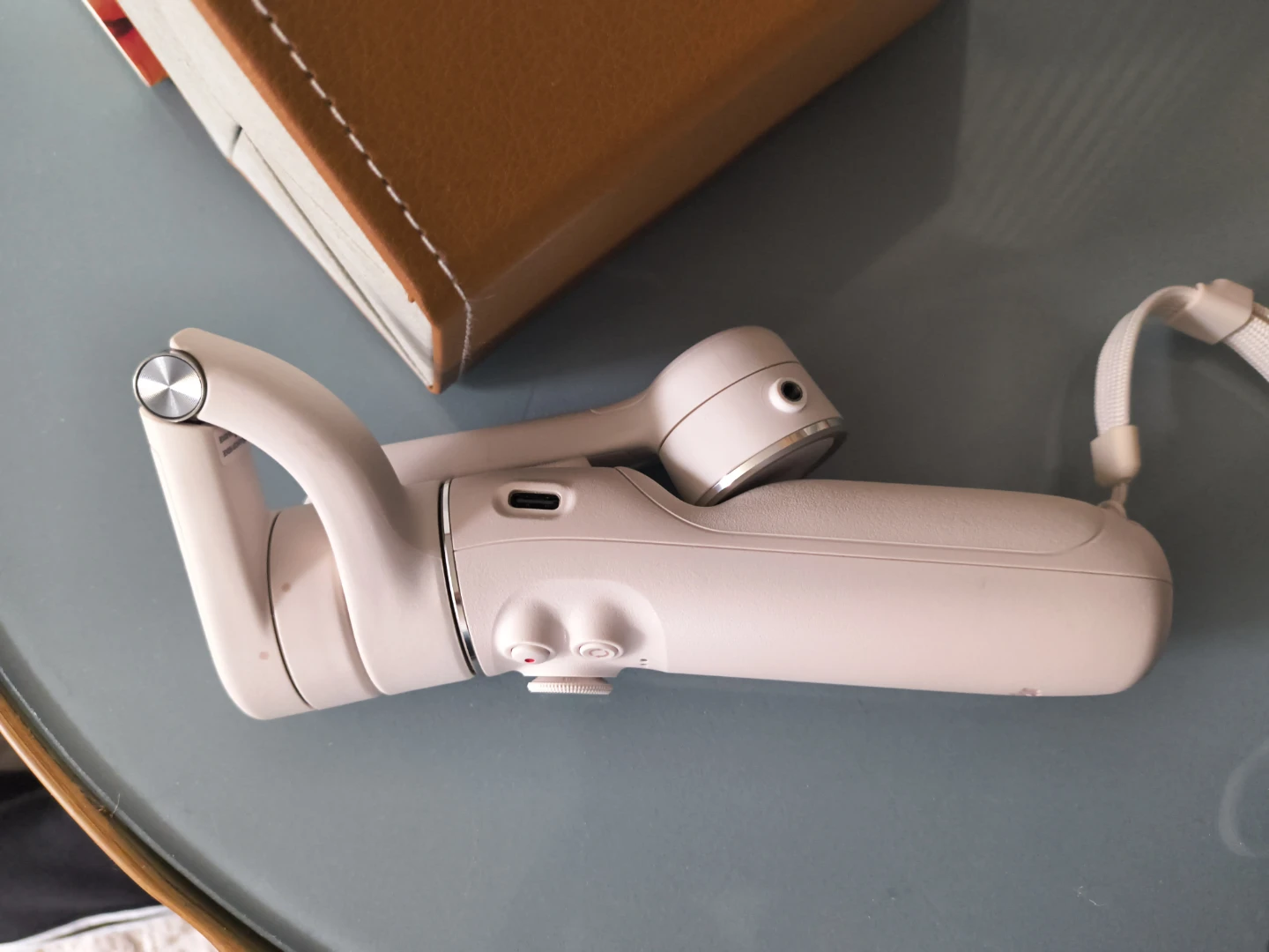 DJI OM 4 SE Gimbal Stabilizer
