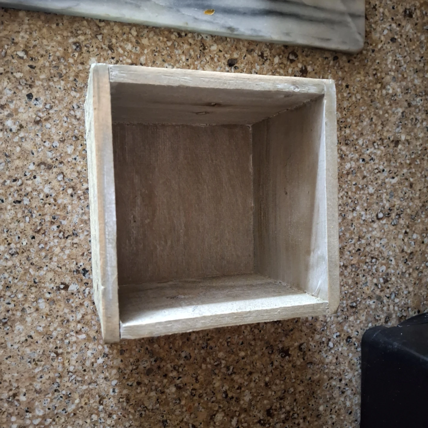 Small Wooden Box - photo 3