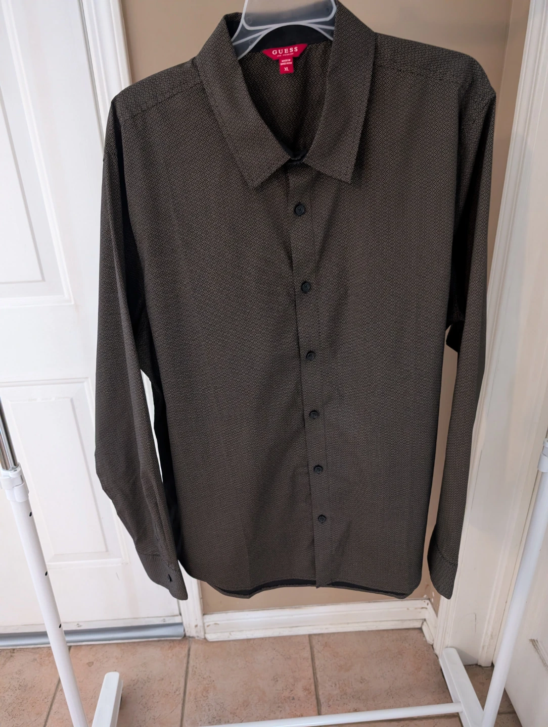 GUESS Los Angeles Men's XL Button-Up Shirt - photo 2