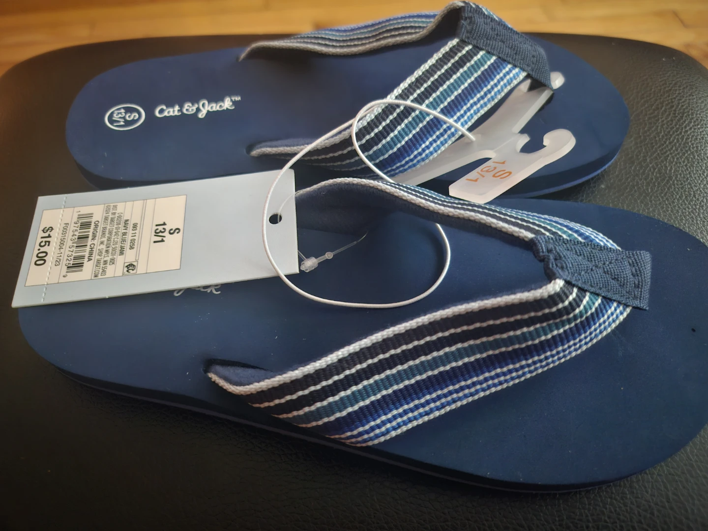 Cat & Jack Navy Blue Flip Flops Size S 13/1 - photo 2