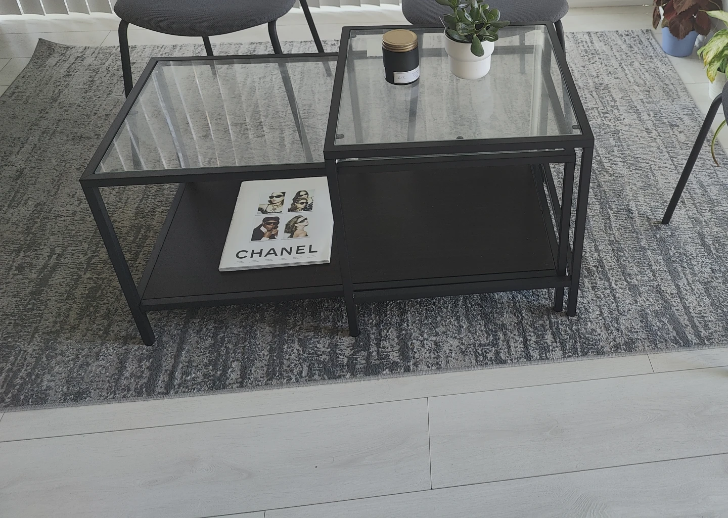IKEA VITTSJÖ Nested Black Metal Coffee Table with Glass Top - photo 3