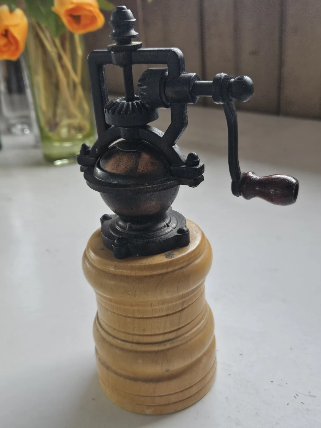 Vintage Manual Pepper Mill Grinder - photo 4