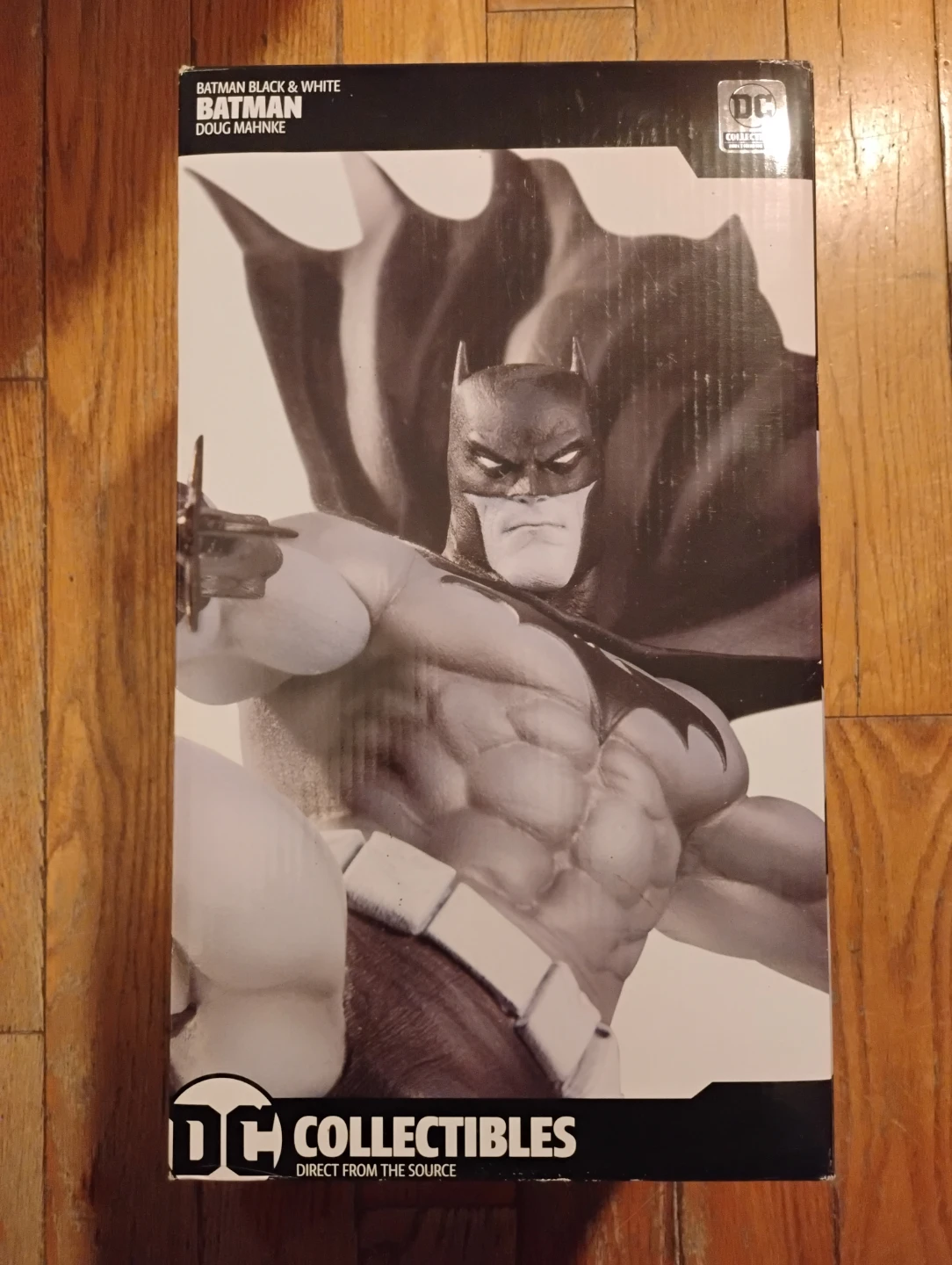 DC Collectibles Batman Black & White Statue by Doug Mahnke