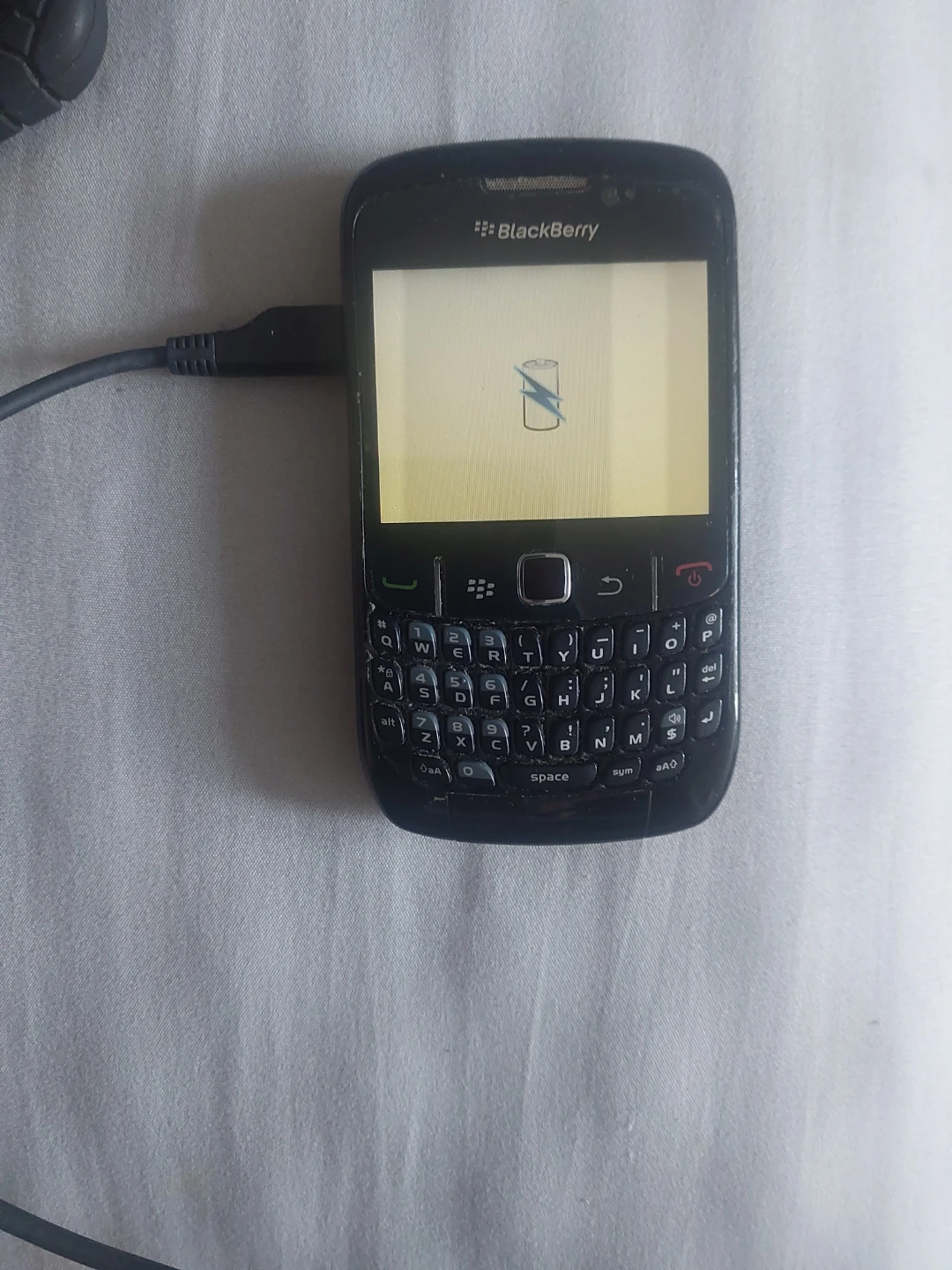 BlackBerry Curve 9320 - Includes Protective Case - photo 2