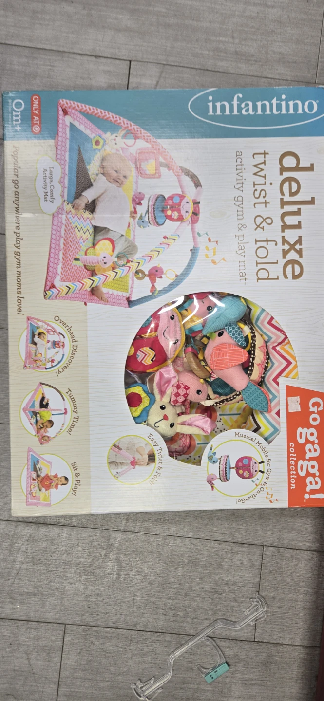 Infantino Deluxe  Gym & Playmat