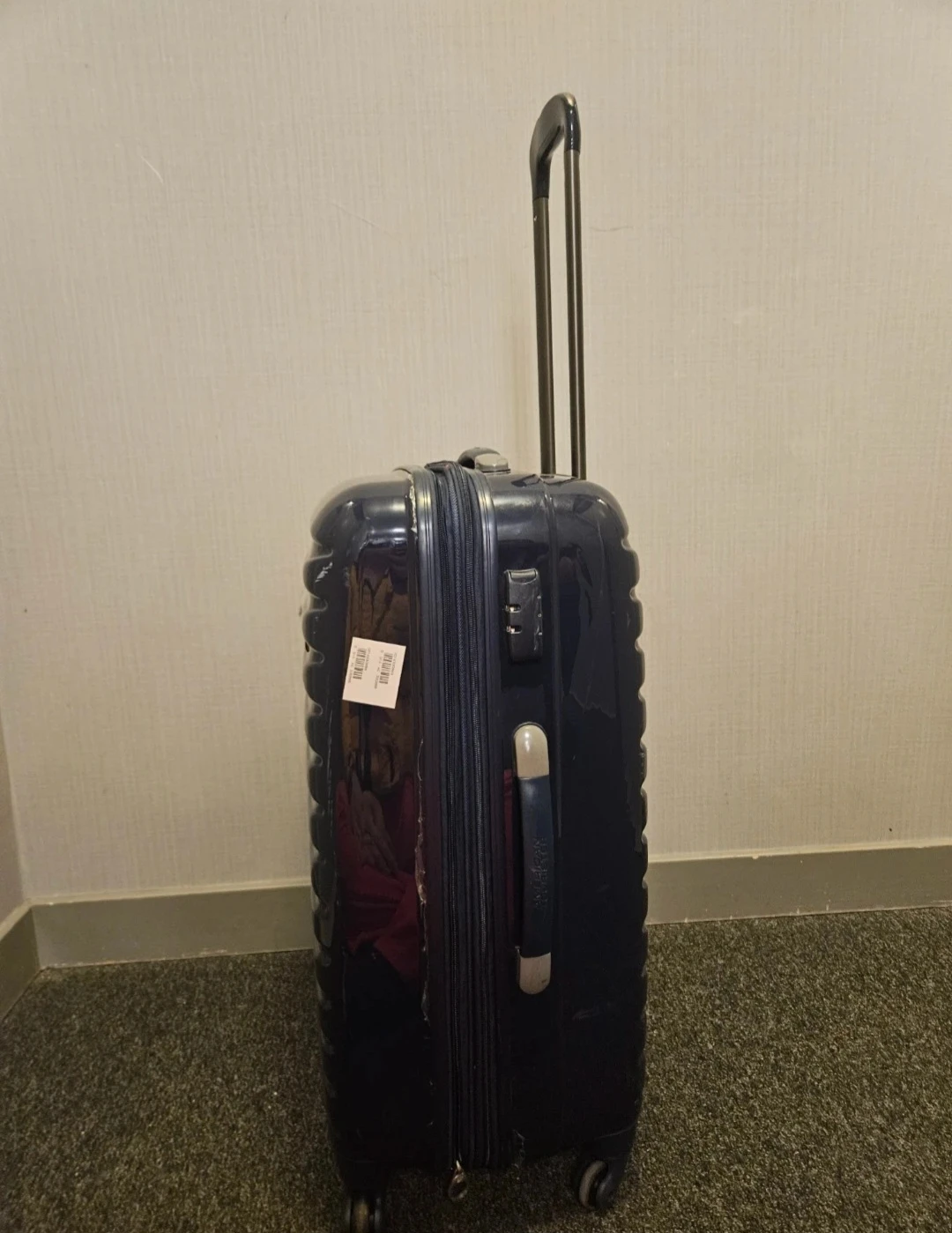 American Tourister Dark Blue Spinner Carry-on Suitcase - photo 2