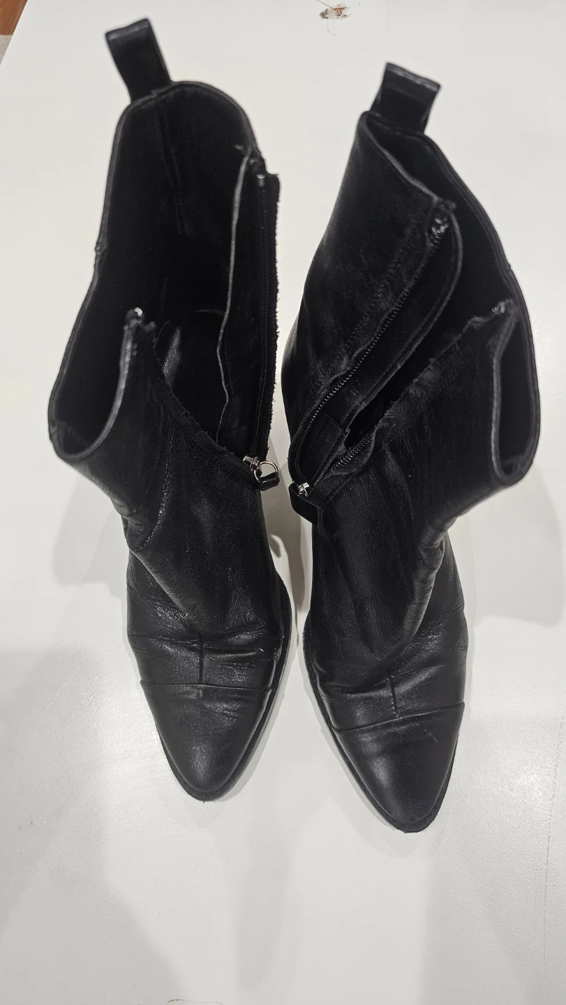 Zara Black Leather Ankle Boots