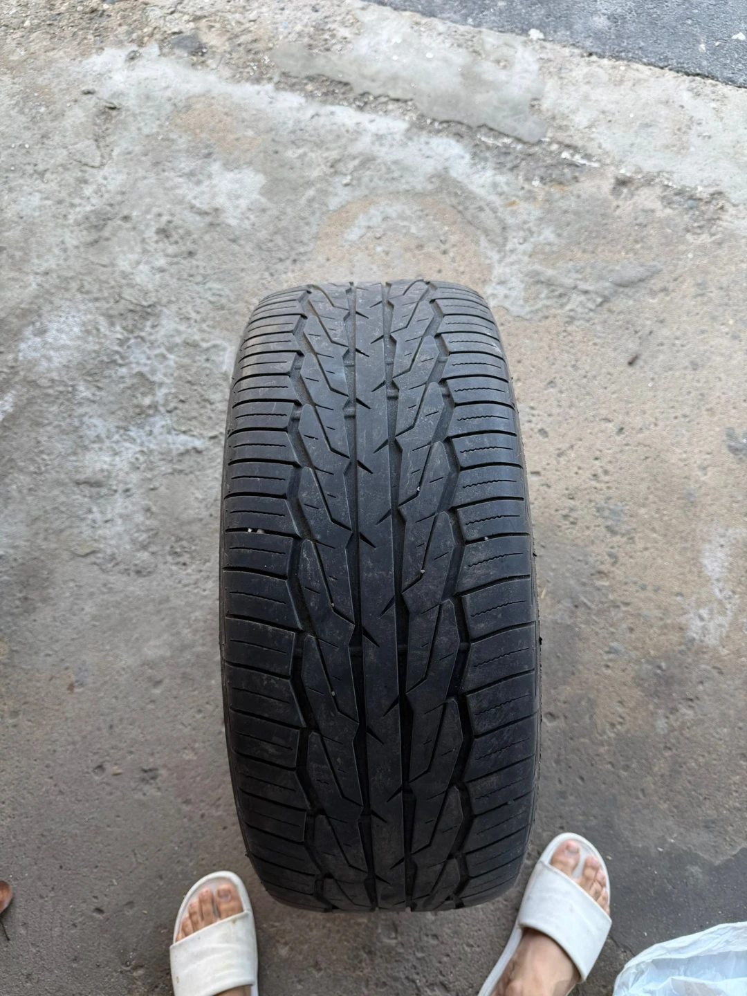 Goodyear Assurance 235/45R18 Tire - photo 2
