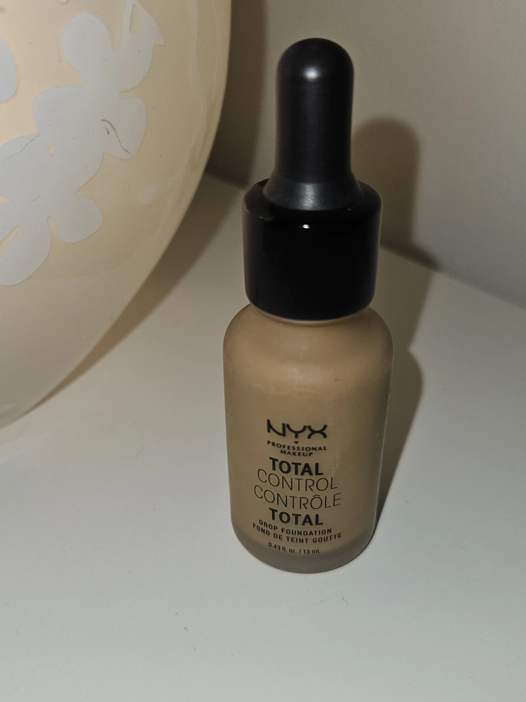 NYX Control Drop Foundation