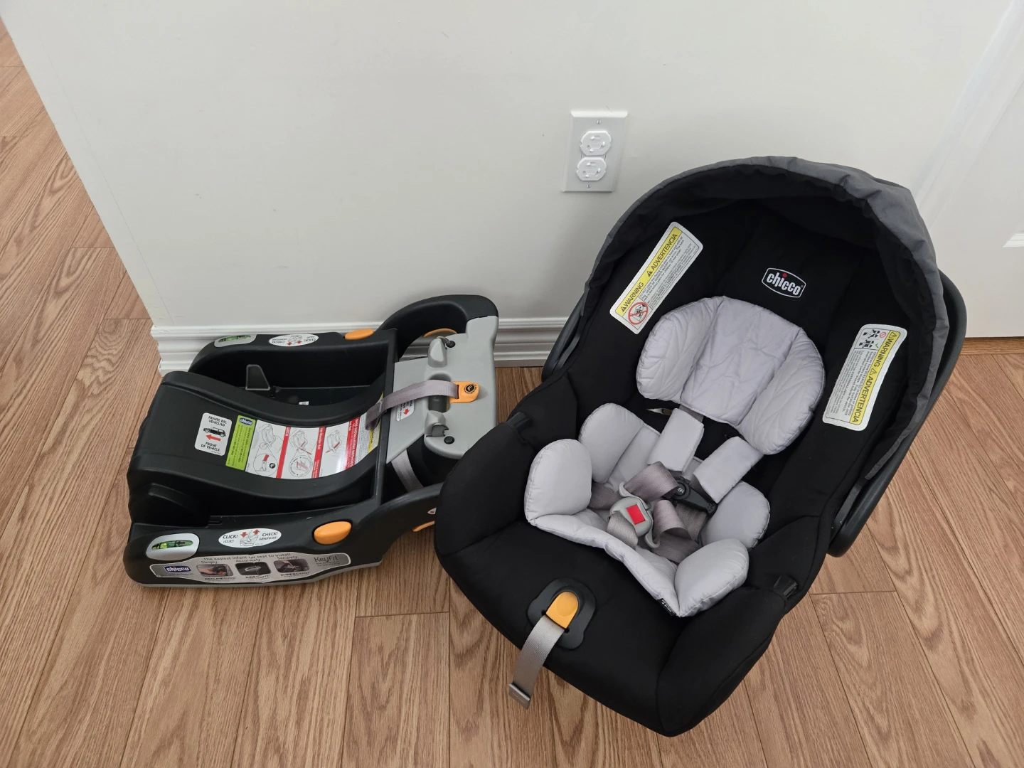 Chicco KeyFit 30 Infant Car Seat with Base - photo 3