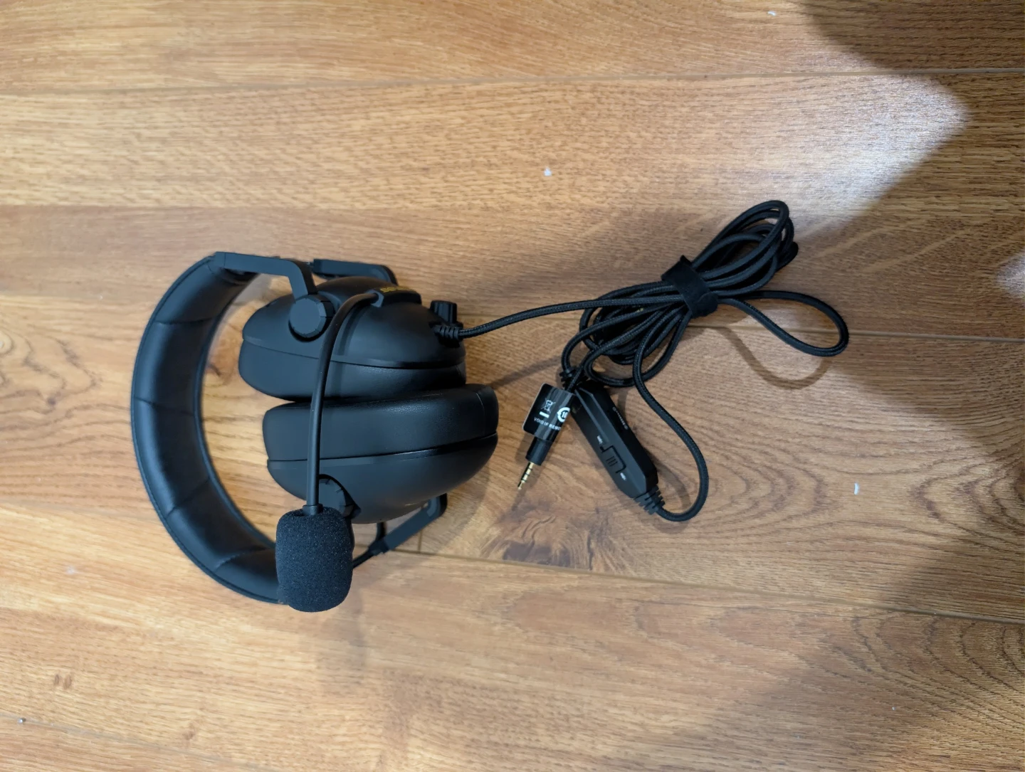 Sennzer Pro Gaming Headphones