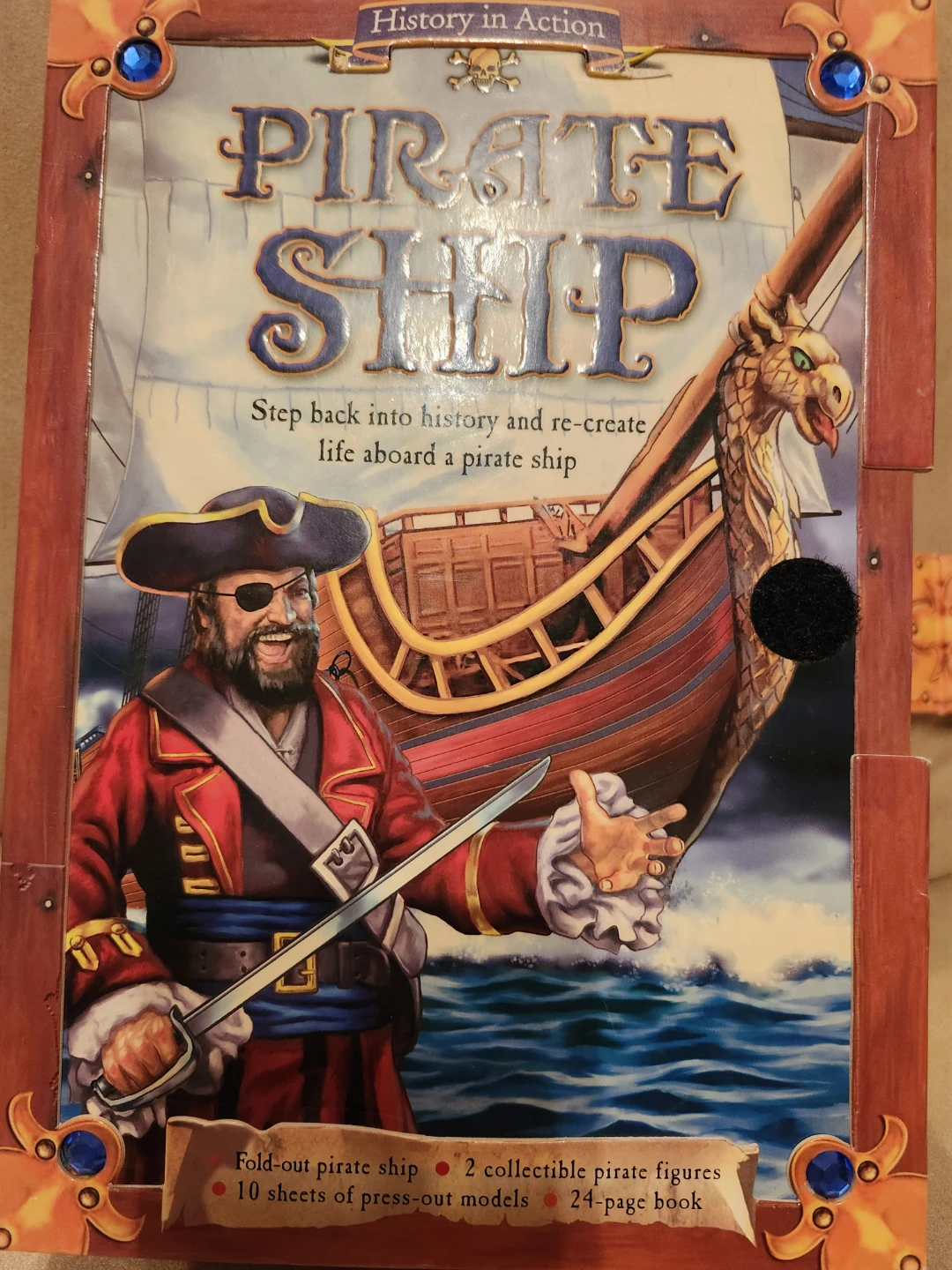 History in Action Pirate Ship Fold-out Model Kit