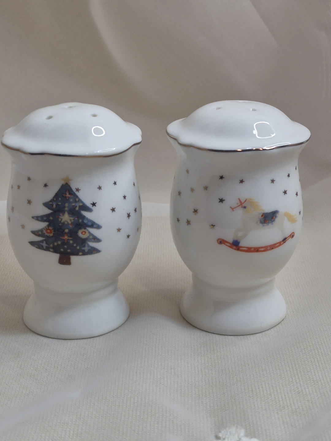 Holiday Christmas Salt & Pepper Set - photo 3
