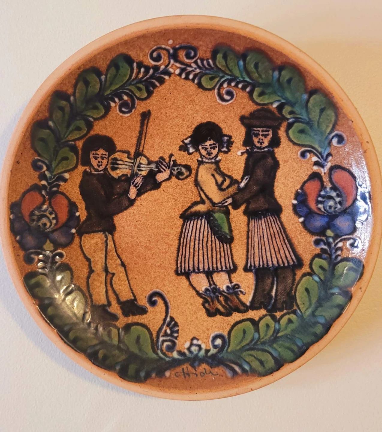 Set of 3 decorative ceramic plates with Folk Art Scenes - photo 2