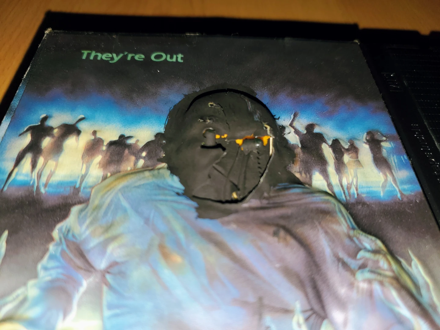 (Rare) VHS DEAD PIT Tape (Damage only on cover as seen) - photo 2