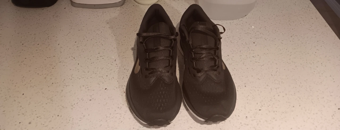 Ladies Nike Shoes NEW. Size 9. - photo 3