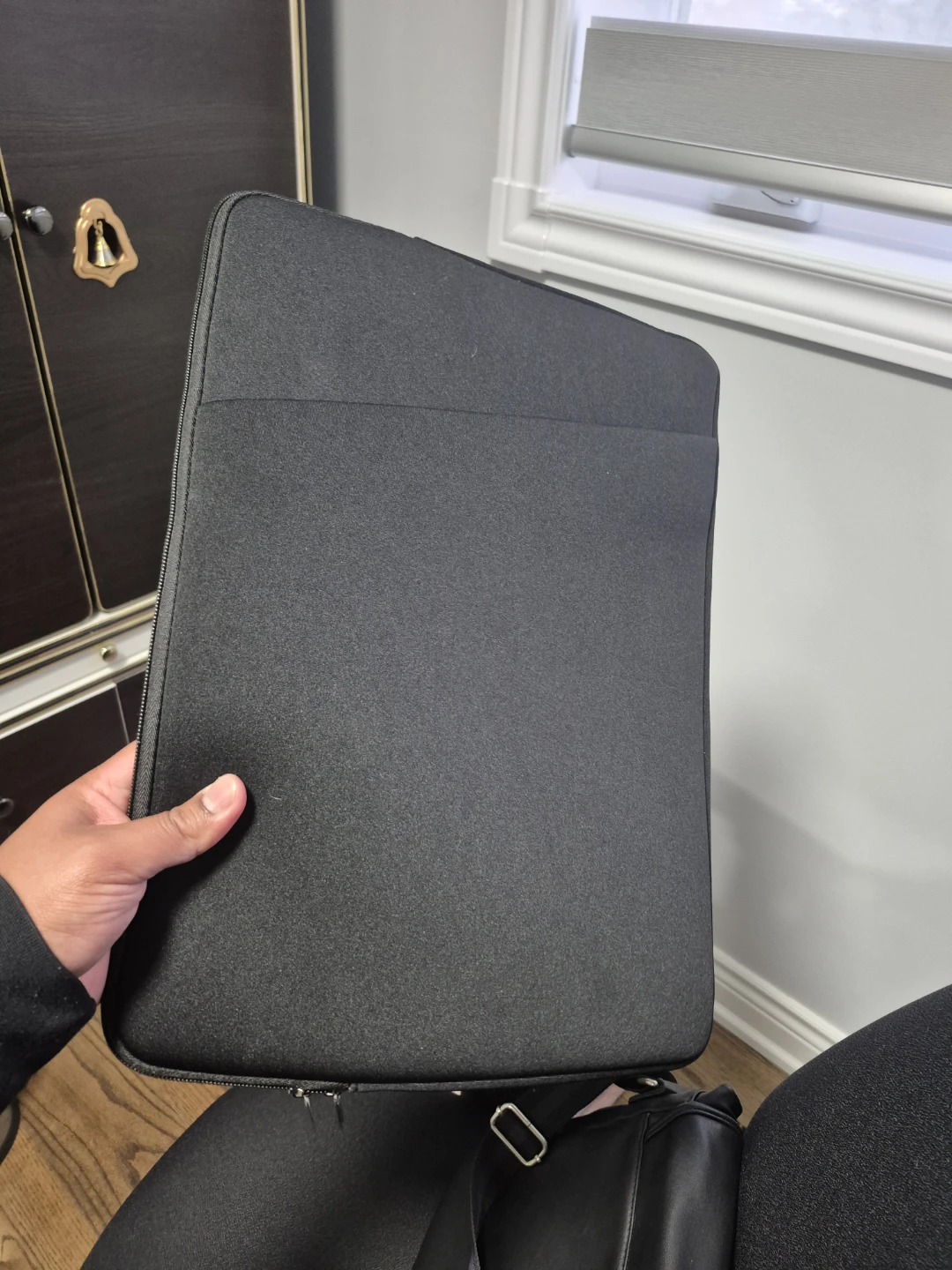 Black Laptop Sleeve for 16-17"